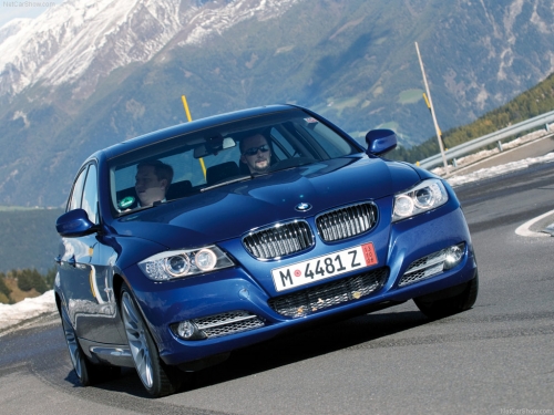 Video: BMW reklámok a Super Bowl reklámharcában