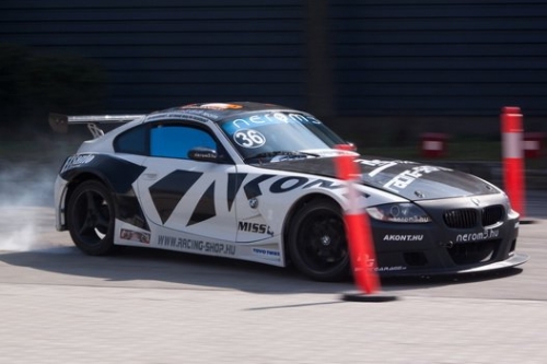 Gymkhana premier hétvégén a tököli reptéren!